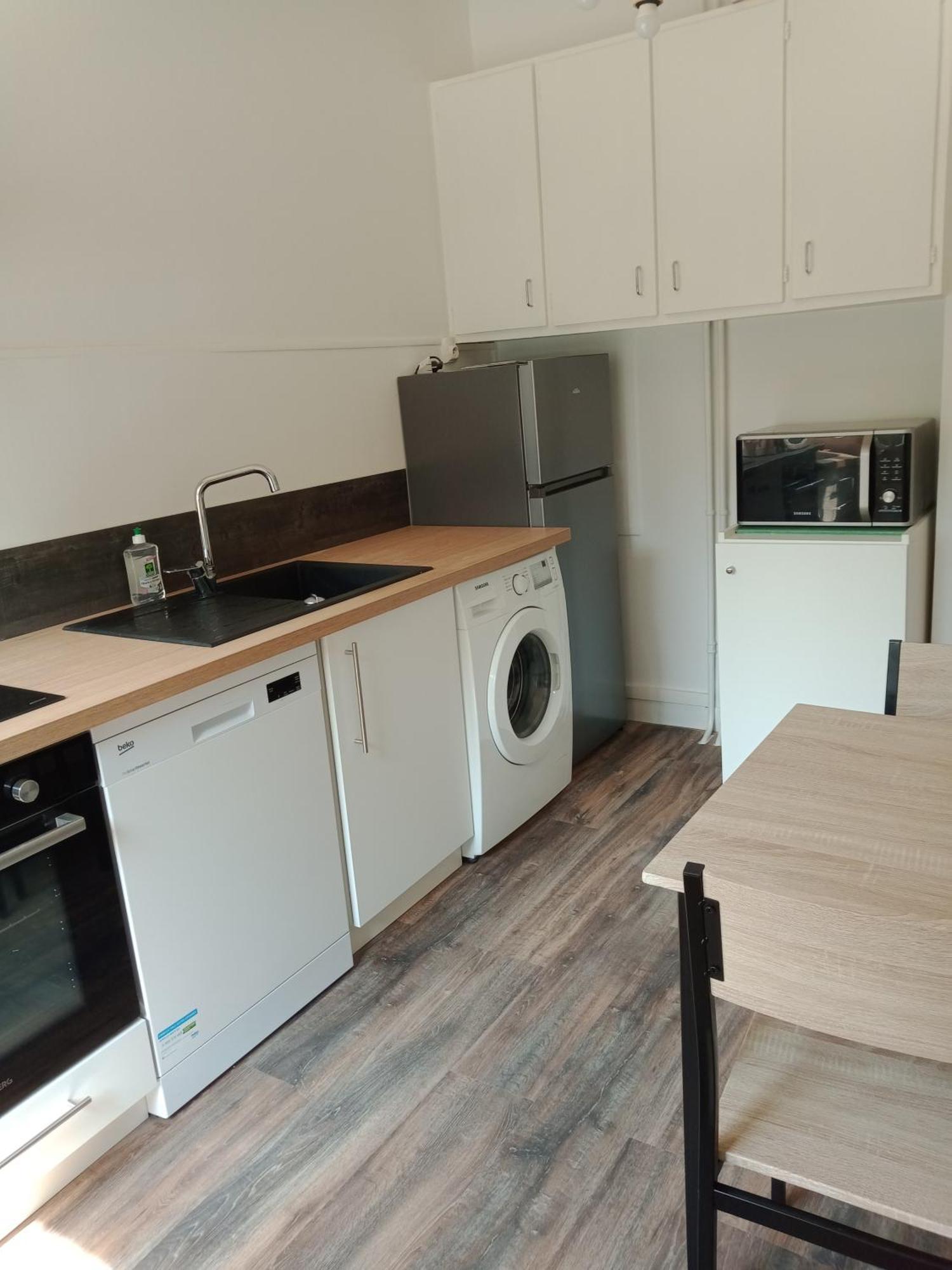 Appartement F2 Meuble Centre Ville Бриве-ла-Гаилларде Экстерьер фото